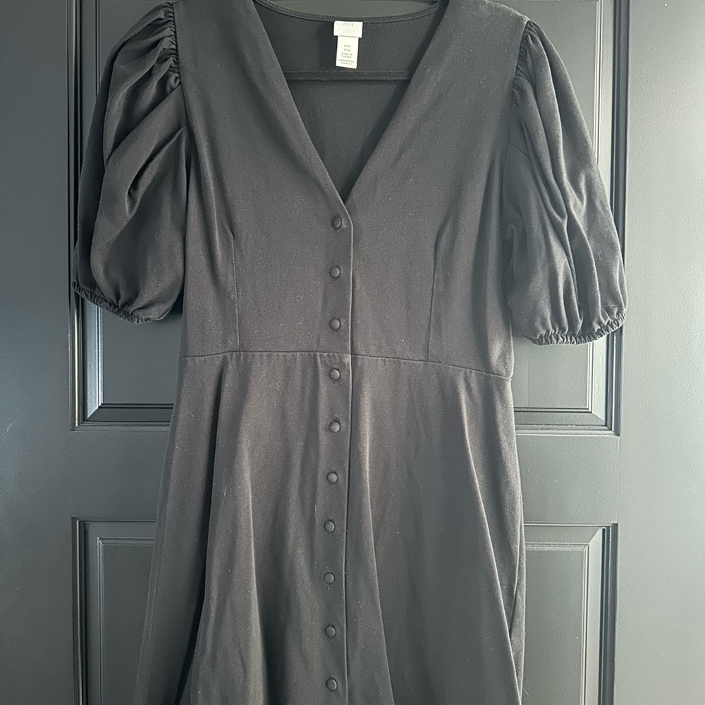 H&M Gray Buttoned Peplum Sundress